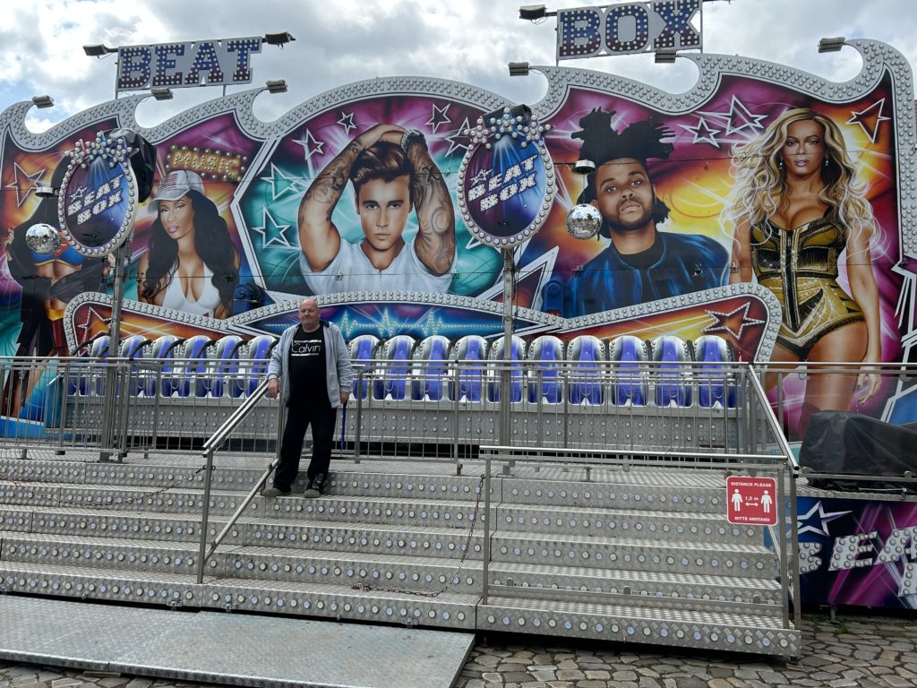 “Beat Box” ride