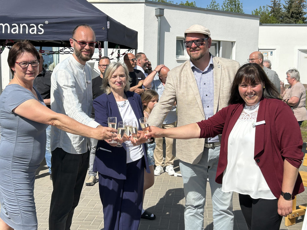 Toast to the opening