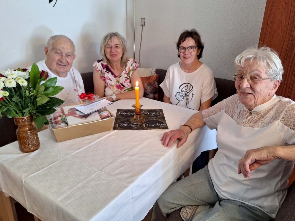 Alfred Knispel_Marlies Cassuhn_Tochter Ines und Anneliese Knispel