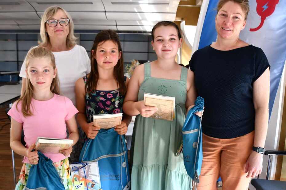 Marlies Cassuhn and Janina Freimann with Anny Charlotte, Jule and Mathilda