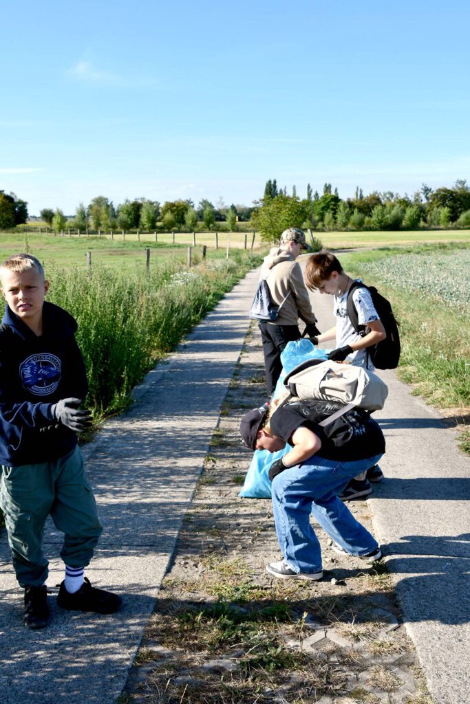 Paths, plants and green spaces were cleared of garbage during the school's project week.