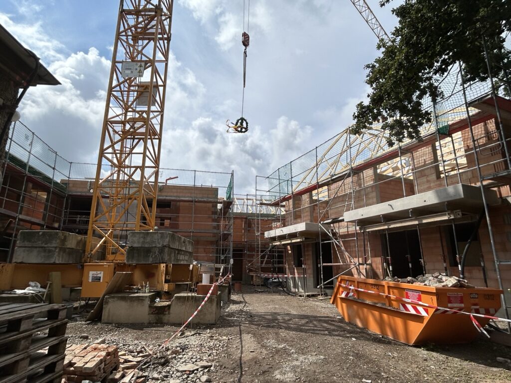 Topping-out ceremony for living culture on the Ohre