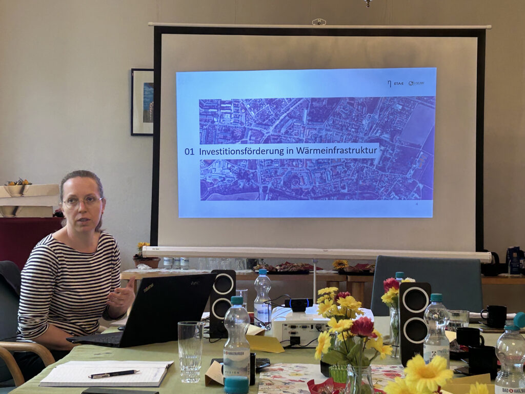 The company ETA-E had prepared several presentations.