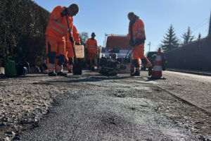 Due to the harsh winter, large potholes have formed in Wolmirstedt and its districts.