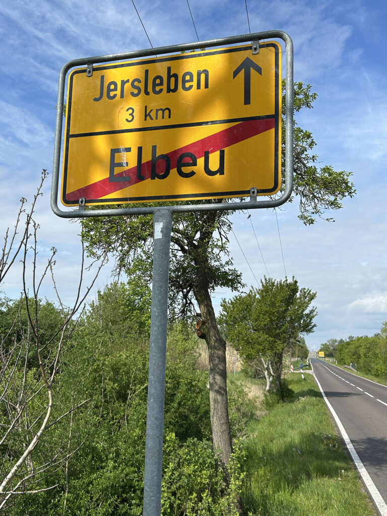 Die Ortstafel von Elbeu nach Jersleber war mehrere Tage verschwunden.